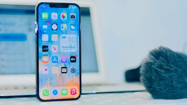 Mobile app development on smartphone